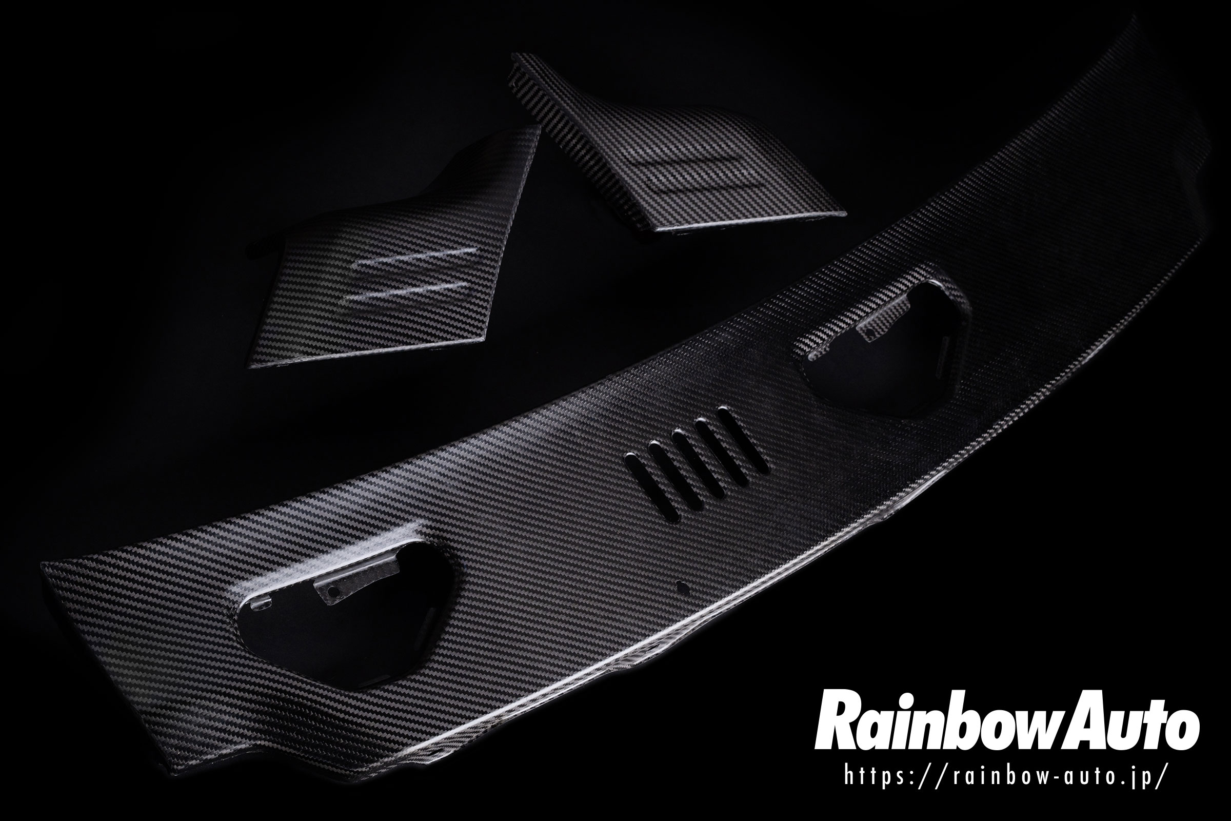 ドライカーボンカウル